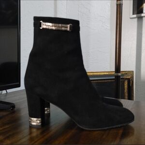 Stuart Weitzman Elegant Suede Black Ankle Boots